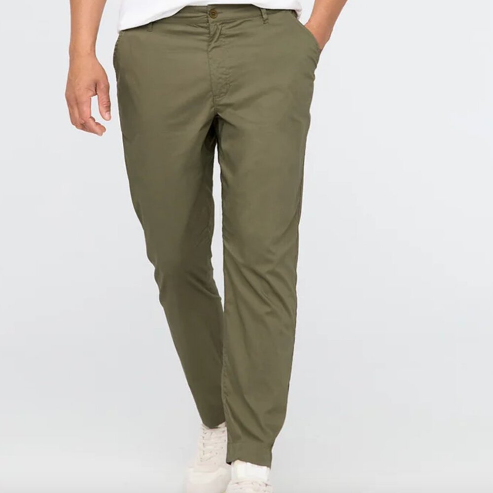 NWOT: DUER Men's Weightless Poplin AC Pant, Moss, size M - never worn! 29"inseam